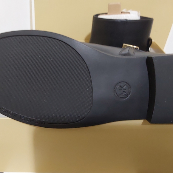 MICHAEL Michael Kors Black Leather Ankle Boots with Gold Zipper Pull - Picture 6 of 13